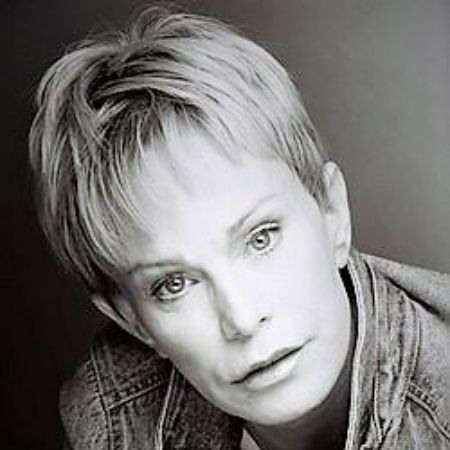 A headshot of the late model Sheila Marie Ryan.